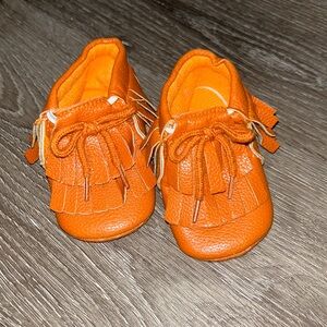 Baby fringe shoes